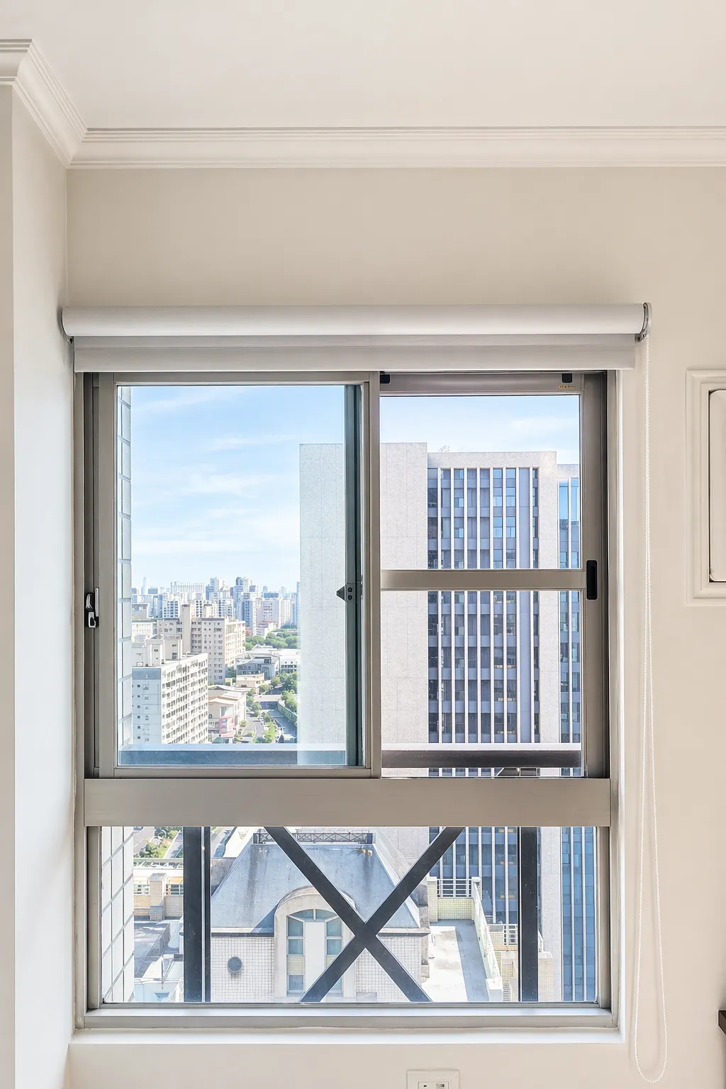 南投紗窗門安裝案例｜紗網就位與開關順暢度測試